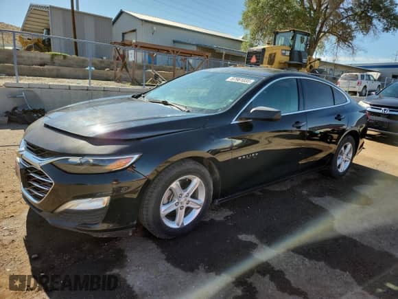 ✅ 2019 Chevrolet Malibu LS • VIN: 1G1ZB5ST4KF126490 • Lot: 67961035. Wystawiony na Copart z przebiegiem 116 455 mil. Bezpłatny archiwum sprzedaży aukcyjnych z USA i szczegółowy raport historii pojazdu na DreamBid. Zdjęcie 1.