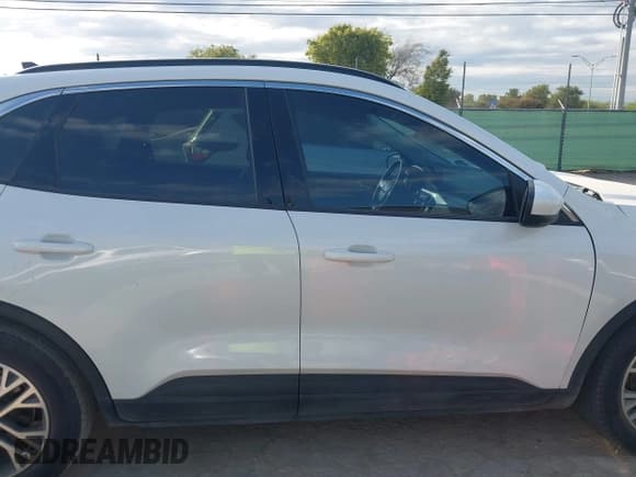 ✅ 2021 Ford Escape SEL • VIN: 1FMCU0H66MUB32636 • Lot: 43304379. Wystawiony na IAAI z przebiegiem 68 543 mil. Bezpłatny archiwum sprzedaży aukcyjnych z USA i szczegółowy raport historii pojazdu na DreamBid. Zdjęcie 13.