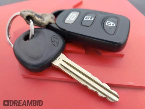 ✅ 2011 Hyundai Elantra GLS • VIN: KMHDH4AEXBU101971 • Lot: 43596598. Listed on IAAI with 168,470 mi. Free auction sales archive from the USA and detailed vehicle history report at DreamBid. Image 11.