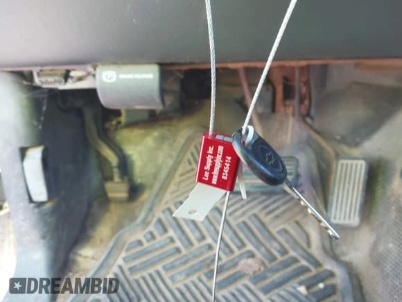 ✅ 2001 Chevrolet Silverado 1500 • VIN: 1GCEK14WX1Z158914 • Lot: 43658788. Wystawiony na IAAI z przebiegiem Nie podano. Bezpłatny archiwum sprzedaży aukcyjnych z USA i szczegółowy raport historii pojazdu na DreamBid. Zdjęcie 11.