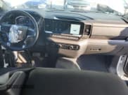 ✅ 2025 Chevrolet Silverado 1500 • VIN: 3GCUKDE82SG169193 • Лот: 66295515. Опубликован ранее на Copart с пробегом 3 482 миль. Бесплатный доступ к архиву аукционных продаж из США и подробный отчёт об истории автомобиля на DreamBid. Изображение 8.