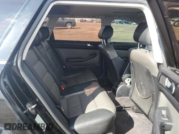 ✅ 2004 Audi allroad A6 V8 • VIN: WA1YD64B44N018218 • Lot: 54335425. Listed on Copart with Not provided. Free auction sales archive from the USA and detailed vehicle history report at DreamBid. Image 10.