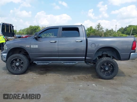 ✅ 2018 Ram 1500 Big Horn • VIN: 1C6RR7LT9JS335783 • Лот: 42812085. Опубликован ранее на IAAI с пробегом 91 239 миль. Бесплатный доступ к архиву аукционных продаж из США и подробный отчёт об истории автомобиля на DreamBid. Изображение 15.