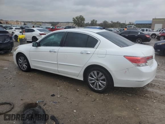 ✅ 2011 Honda Accord EX-L • VIN: 1HGCP3F86BA026365 • Lot: 90498765. Listed on Copart with 150,276 mi. Free auction sales archive from the USA and detailed vehicle history report at DreamBid. Image 2.