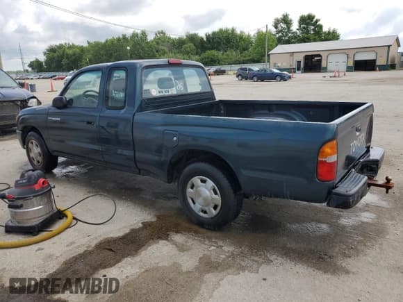 ✅ 1997 Toyota Tacoma • VIN: 4TAVL52N0VZ313065 • Lot: 62908695. Listed on Copart with 171,629 mi. Free auction sales archive from the USA and detailed vehicle history report at DreamBid. Image 2.