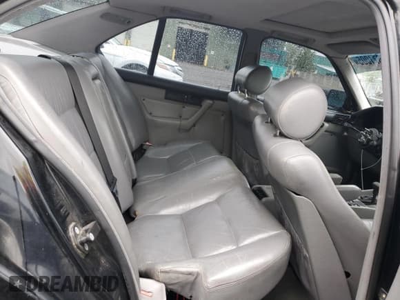 ✅ 1989 BMW 5 Series • VIN: WBAHD2319KBF62753 • Lot: 57671005. Listed on Copart with 230,189 mi. Free auction sales archive from the USA and detailed vehicle history report at DreamBid. Image 10.