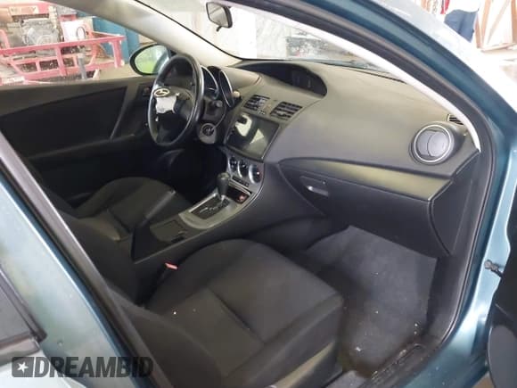 ✅ 2011 Mazda 3 i Sport • VIN: JM1BL1UG7B1371490 • Lot: 43329437. Listed on IAAI with 162,004 mi. Free auction sales archive from the USA and detailed vehicle history report at DreamBid. Image 5.