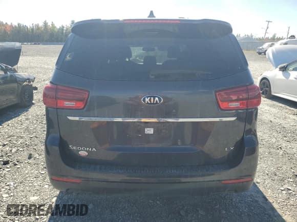 ✅ 2020 Kia Sedona LX • VIN: KNDMB5C15L6568923 • Lot: 84790485. Wystawiony na Copart z przebiegiem 132 096 mil. Bezpłatny archiwum sprzedaży aukcyjnych z USA i szczegółowy raport historii pojazdu na DreamBid. Zdjęcie 6.