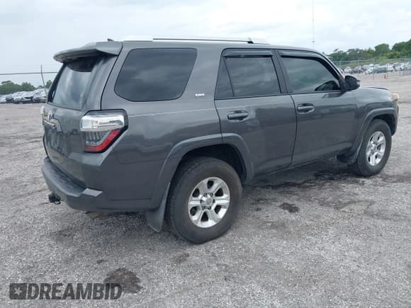 ✅ 2014 Toyota 4Runner SR5 • VIN: JTEZU5JR4E5080401 • Lot: 42798542. Wystawiony na IAAI z przebiegiem 145 465 mil. Bezpłatny archiwum sprzedaży aukcyjnych z USA i szczegółowy raport historii pojazdu na DreamBid. Zdjęcie 4.