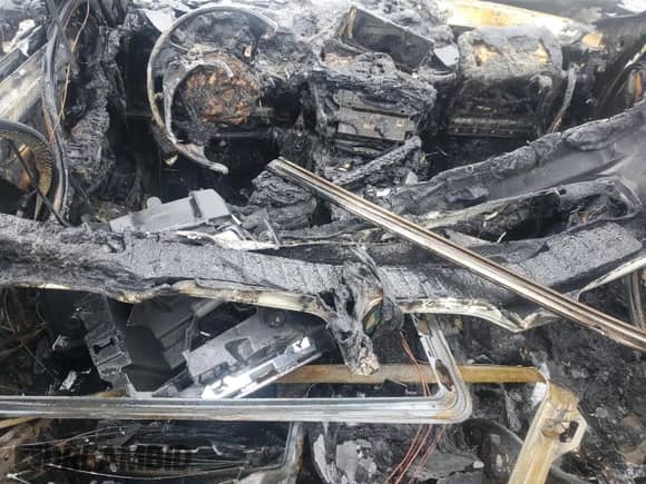 2015 BMW 3 Series 328d xDrive с VIN WBA3K5C59FK301663, выставлен на аукционе Copart как лот 45982205 с пробегом Не указан миль и На запчасти • Non repairable. История ставок и продаж доступна на DreamBid. Изображение 8.