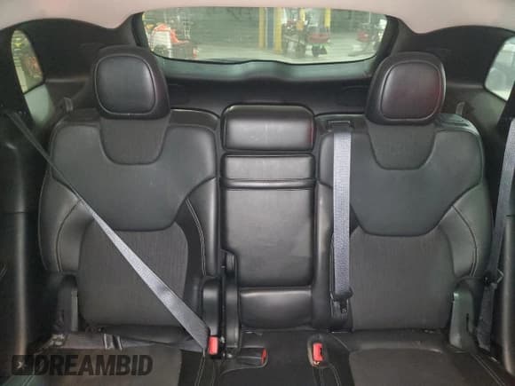 ✅ 2018 Jeep Cherokee Latitude Plus • VIN: 1C4PJMLX7JD582376 • Lot: 91933565. Wystawiony na Copart z przebiegiem 112 564 mil. Bezpłatny archiwum sprzedaży aukcyjnych z USA i szczegółowy raport historii pojazdu na DreamBid. Zdjęcie 10.