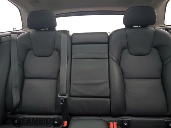 ✅ 2020 Volvo XC60 Momentum • VIN: YV4102RK3L1580408 • Лот: 69703455. Опубликован ранее на Copart с пробегом 108 872 миль. Бесплатный доступ к архиву аукционных продаж из США и подробный отчёт об истории автомобиля на DreamBid. Изображение 10.