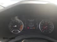 ✅ 2020 Jeep Renegade Latitude • VIN: ZACNJABB3LPK93217 • Lot: 67896615. Wystawiony na Copart z przebiegiem 109 024 mil. Bezpłatny archiwum sprzedaży aukcyjnych z USA i szczegółowy raport historii pojazdu na DreamBid. Zdjęcie 9.