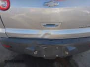 ✅ 2009 Chevrolet Traverse 2LT • VIN: 1GNER23D39S124665 • Lot: 43537615. Wystawiony na IAAI z przebiegiem 148 412 mil. Bezpłatny archiwum sprzedaży aukcyjnych z USA i szczegółowy raport historii pojazdu na DreamBid. Zdjęcie 13.