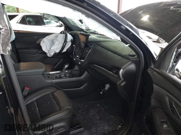 ✅ 2022 Chevrolet Traverse LT • VIN: 1GNEVHKW3NJ106085 • Lot: 42336977. Wystawiony na IAAI z przebiegiem 66 452 mil. Bezpłatny archiwum sprzedaży aukcyjnych z USA i szczegółowy raport historii pojazdu na DreamBid. Zdjęcie 5.