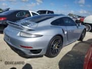 ✅ 2015 Porsche 911 Turbo S • VIN: WP0AD2A97FS166675 • Lot: 74341894. Wystawiony na Copart z przebiegiem Nie podano. Bezpłatny archiwum sprzedaży aukcyjnych z USA i szczegółowy raport historii pojazdu na DreamBid. Zdjęcie 3.