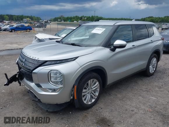 ✅ 2022 Mitsubishi Outlander ES • VIN: JA4J3TA88NZ015201 • Лот: 42264912. Опубликован ранее на IAAI с пробегом 78 601 миль. Бесплатный доступ к архиву аукционных продаж из США и подробный отчёт об истории автомобиля на DreamBid. Изображение 2.