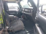 ✅ 2022 Jeep Gladiator Willys Sport • VIN: 1C6HJTAG7NL161701 • Lot: 42097144. Wystawiony na IAAI z przebiegiem 32 989 mil. Bezpłatny archiwum sprzedaży aukcyjnych z USA i szczegółowy raport historii pojazdu na DreamBid. Zdjęcie 5.