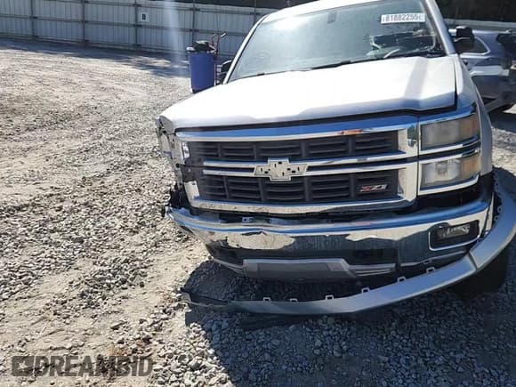 ✅ 2014 Chevrolet Silverado 1500 LT • VIN: 3GCUKREC2EG381694 • Lot: 81882255. Wystawiony na Copart z przebiegiem 232 143 mil. Bezpłatny archiwum sprzedaży aukcyjnych z USA i szczegółowy raport historii pojazdu na DreamBid. Zdjęcie 13.