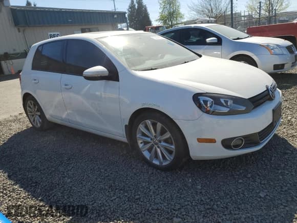 ✅ 2012 Volkswagen Golf TDI w/Tech Pkg • VIN: WVWNM7AJXCW247103 • Lot: 52364805. Wystawiony na Copart z przebiegiem 119 771 mil. Bezpłatny archiwum sprzedaży aukcyjnych z USA i szczegółowy raport historii pojazdu na DreamBid. Zdjęcie 4.