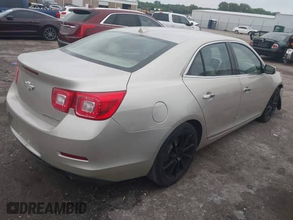 2013 Chevrolet Malibu LTZ with VIN 1G11J5SX6DF145161, listed as a IAAI auction lot 42291167 with 227,867 mi miles and . Bid and sale history available at DreamBid. Image 4.