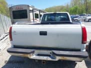 ✅ 1991 GMC Sierra 1500 • VIN: 2GTHC39N2M1512024 • Lot: 42133143. Wystawiony na IAAI z przebiegiem 216 701 mil. Bezpłatny archiwum sprzedaży aukcyjnych z USA i szczegółowy raport historii pojazdu na DreamBid. Zdjęcie 16.