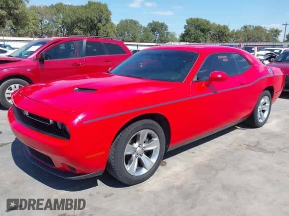 2016 Dodge Challenger SXT Plus z VIN 2C3CDZAG6GH137763, wystawiony jako IAAI lot #43310704 z przebiegiem 119 926 mil mil oraz . Historia ofert i sprzedaży dostępna na DreamBid. Obrazek 22.