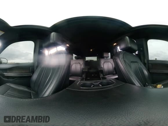 ✅ 2018 Ford Expedition Max Limited • VIN: 1FMJK2ATXJEA69149 • Lot: 42671373. Wystawiony na IAAI z przebiegiem 117 428 mil. Bezpłatny archiwum sprzedaży aukcyjnych z USA i szczegółowy raport historii pojazdu na DreamBid. Zdjęcie 18.