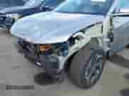 2024 Hyundai Tucson Limited z VIN KM8JECD1XRU152332, wystawiony jako IAAI lot #43332447 z przebiegiem 8 675 mil mil oraz . Historia ofert i sprzedaży dostępna na DreamBid. Obrazek 6.