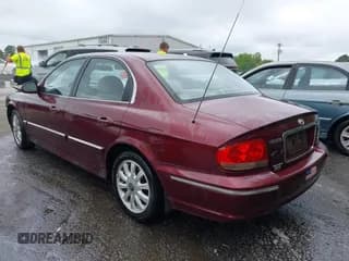 ✅ 2002 Hyundai Sonata GLS • VIN: KMHWF35H02A557637 • Lot: 42371189. Listed on IAAI with 290,234 mi. Free auction sales archive from the USA and detailed vehicle history report at DreamBid. Image 3.