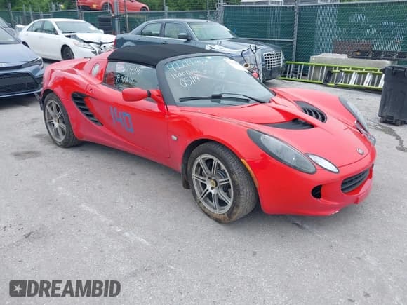 ✅ 2005 Lotus Elise • VIN: SCCPC11155HL31960 • Lot: 42274316. Wystawiony na IAAI z przebiegiem 97 679 mil. Bezpłatny archiwum sprzedaży aukcyjnych z USA i szczegółowy raport historii pojazdu na DreamBid. Zdjęcie 1.