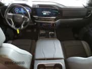 ✅ 2023 Chevrolet Silverado 1500 LT Trail Boss • VIN: 3GCUDFE88PG231046 • Lot: 87631285. Wystawiony na Copart z przebiegiem 50 893 mil. Bezpłatny archiwum sprzedaży aukcyjnych z USA i szczegółowy raport historii pojazdu na DreamBid. Zdjęcie 8.