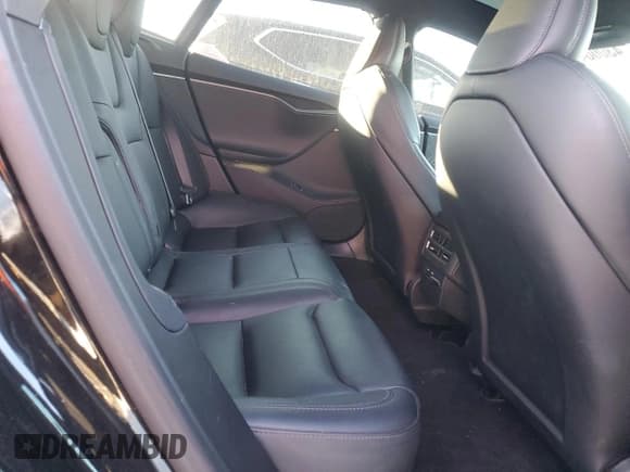 ✅ 2021 Tesla Model S Long Range Plus • VIN: 5YJSA1E2XMF426825 • Лот: 43000415. Опубликован ранее на Copart с пробегом 28 057 миль. Бесплатный доступ к архиву аукционных продаж из США и подробный отчёт об истории автомобиля на DreamBid. Изображение 10.