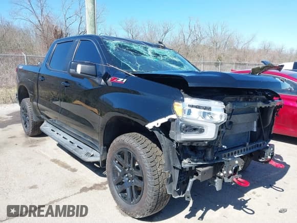 ✅ 2022 Chevrolet Silverado 1500 LT Trail Boss • VIN: 3GCUDFED3NG621160 • Lot: 41711947. Wystawiony na IAAI z przebiegiem 49 383 mil. Bezpłatny archiwum sprzedaży aukcyjnych z USA i szczegółowy raport historii pojazdu na DreamBid. Zdjęcie 1.