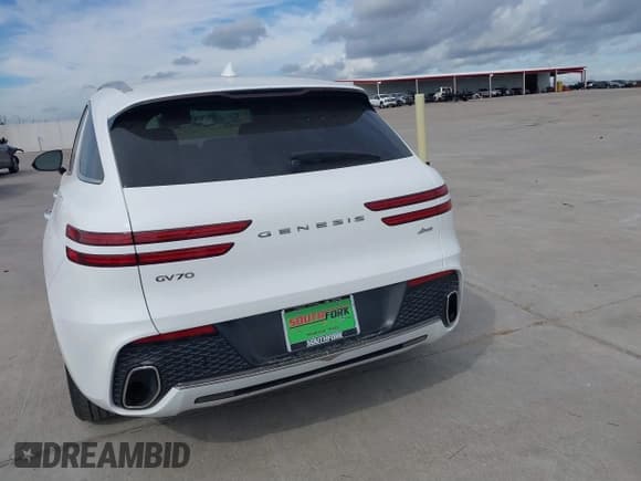 ✅ 2022 Genesis GV70 2.5T • VIN: KMUMADTB9NU065798 • Lot: 40657810. Wystawiony na IAAI z przebiegiem 39 157 mil. Bezpłatny archiwum sprzedaży aukcyjnych z USA i szczegółowy raport historii pojazdu na DreamBid. Zdjęcie 16.