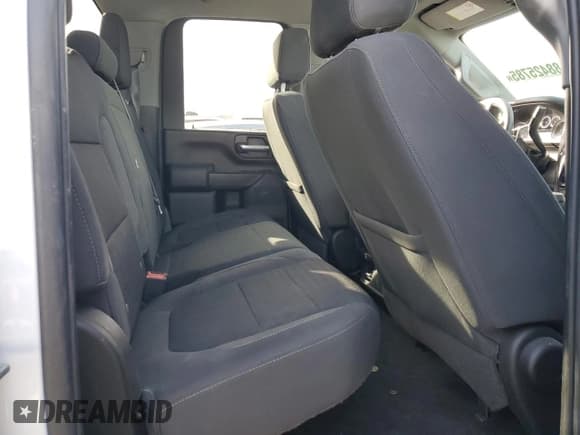 ✅ 2021 Chevrolet Silverado 2500HD • VIN: 1GC5YNEY5MF276607 • Lot: 88425785. Wystawiony na Copart z przebiegiem 68 788 mil. Bezpłatny archiwum sprzedaży aukcyjnych z USA i szczegółowy raport historii pojazdu na DreamBid. Zdjęcie 10.