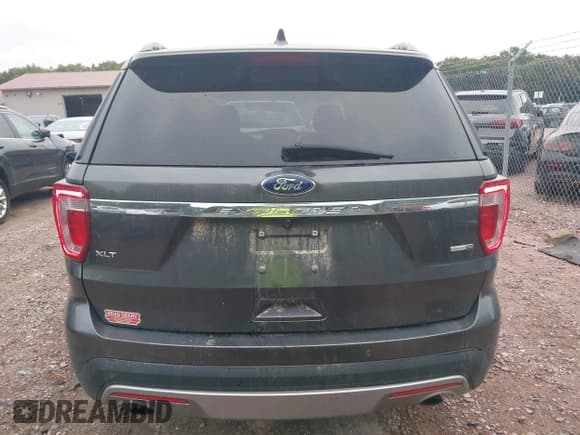 ✅ 2016 Ford Explorer XLT • VIN: 1FM5K8DH7GGC10431 • Lot: 43427418. Wystawiony na IAAI z przebiegiem 119 907 mil. Bezpłatny archiwum sprzedaży aukcyjnych z USA i szczegółowy raport historii pojazdu na DreamBid. Zdjęcie 16.