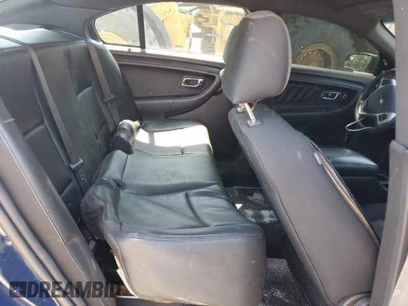 ✅ 2013 Ford Police Interceptor • VIN: 1FAHP2MT9DG165014 • Lot: 55178385. Wystawiony na Copart z przebiegiem 184 133 mil. Bezpłatny archiwum sprzedaży aukcyjnych z USA i szczegółowy raport historii pojazdu na DreamBid. Zdjęcie 10.