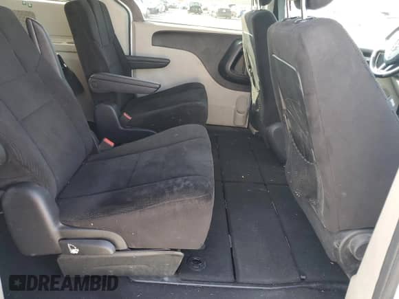 2014 Dodge Grand Caravan SE with VIN 2C4RDGBG3ER174334, listed as a Copart auction lot 90400355 with 209,004 mi miles and Clean title. Bid and sale history available at DreamBid. Image 10.