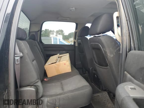 ✅ 2013 Chevrolet Silverado 2500HD LT • VIN: 1GC1KXC80DF224056 • Lot: 80308665. Wystawiony na Copart z przebiegiem 240 584 mil. Bezpłatny archiwum sprzedaży aukcyjnych z USA i szczegółowy raport historii pojazdu na DreamBid. Zdjęcie 10.