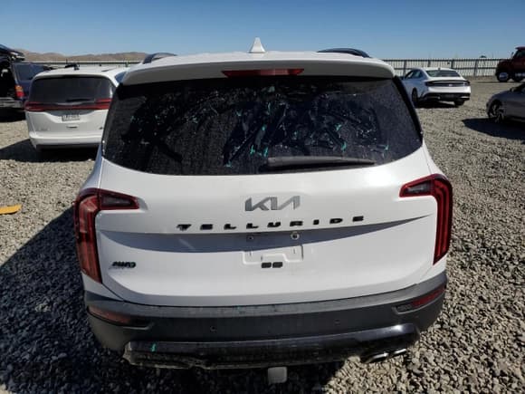 ✅ 2022 Kia Telluride EX • VIN: 5XYP3DHC8NG275094 • Lot: 83847515. Listed on Copart with 55,646 mi. Free auction sales archive from the USA and detailed vehicle history report at DreamBid. Image 6.