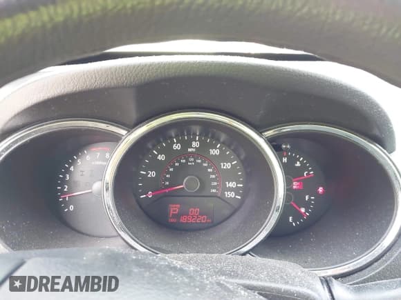 ✅ 2011 Kia Sorento LX • VIN: 5XYKT3A17BG103809 • Lot: 43418956. Wystawiony na IAAI z przebiegiem 189 220 mil. Bezpłatny archiwum sprzedaży aukcyjnych z USA i szczegółowy raport historii pojazdu na DreamBid. Zdjęcie 7.