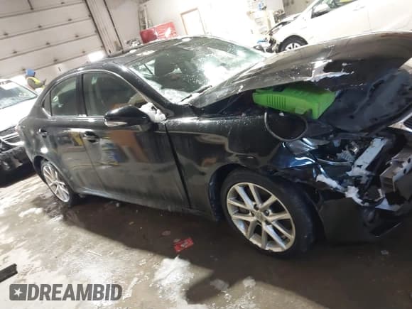 ✅ 2011 Lexus IS 350 • VIN: JTHCE5C22B5001213 • Lot: 41591512. Wystawiony na IAAI z przebiegiem 126 050 mil. Bezpłatny archiwum sprzedaży aukcyjnych z USA i szczegółowy raport historii pojazdu na DreamBid. Zdjęcie 13.