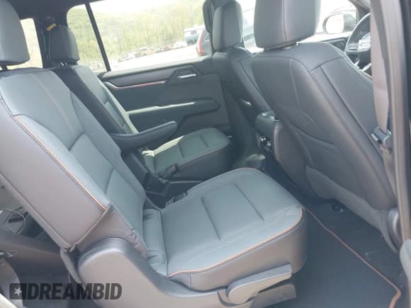 ✅ 2024 GMC Acadia AWD AT4 • VIN: 1GKENPKS2RJ243562 • Лот: 42156414. Опубликован ранее на IAAI с пробегом 74 миль. Бесплатный доступ к архиву аукционных продаж из США и подробный отчёт об истории автомобиля на DreamBid. Изображение 8.