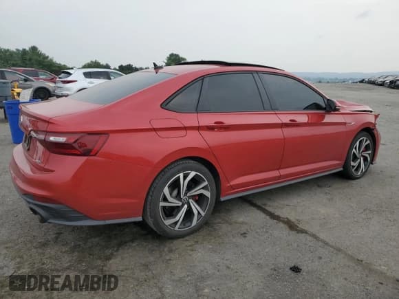 ✅ 2024 Volkswagen Jetta Autobahn • VIN: 3VW2T7BU7RM000108 • Lot: 68079245. Listed on Copart with 17,931 mi. Free auction sales archive from the USA and detailed vehicle history report at DreamBid. Image 3.