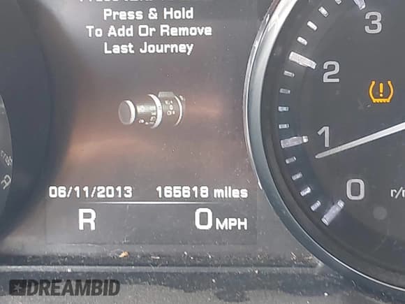 ✅ 2015 Land Rover Range Rover Evoque Pure Premium • VIN: SALVR2BGXFH059920 • Lot: 42325121. Wystawiony na IAAI z przebiegiem 165 618 mil. Bezpłatny archiwum sprzedaży aukcyjnych z USA i szczegółowy raport historii pojazdu na DreamBid. Zdjęcie 16.