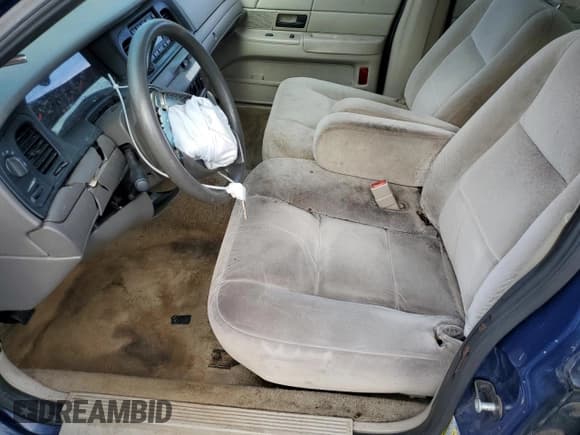 ✅ 2008 Ford Police Interceptor • VIN: 2FAHP71V48X162900 • Lot: 69759695. Listed on Copart with 119,747 mi. Free auction sales archive from the USA and detailed vehicle history report at DreamBid. Image 7.