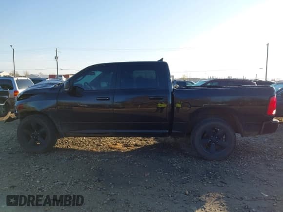 ✅ 2018 Ram 1500 Big Horn • VIN: 1C6RR7LTXJS164171 • Lot: 43637800. Listed on IAAI with 114,587 mi. Free auction sales archive from the USA and detailed vehicle history report at DreamBid. Image 14.