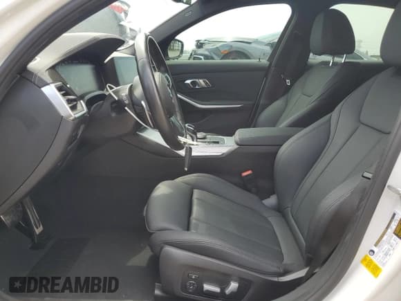 ✅ 2021 BMW 3 Series M340i • VIN: 3MW5U7J01M8B60494 • Lot: 58761185. Wystawiony na Copart z przebiegiem 52 626 mil. Bezpłatny archiwum sprzedaży aukcyjnych z USA i szczegółowy raport historii pojazdu na DreamBid. Zdjęcie 7.