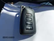 ✅ 2018 Lexus IS 350 • VIN: JTHCZ1D23J5015065 • Lot: 43386771. Wystawiony na IAAI z przebiegiem 100 102 mil. Bezpłatny archiwum sprzedaży aukcyjnych z USA i szczegółowy raport historii pojazdu na DreamBid. Zdjęcie 11.